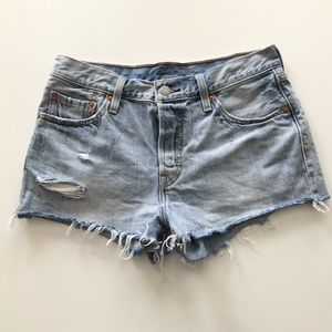 Levi 501 Jean Shorts
